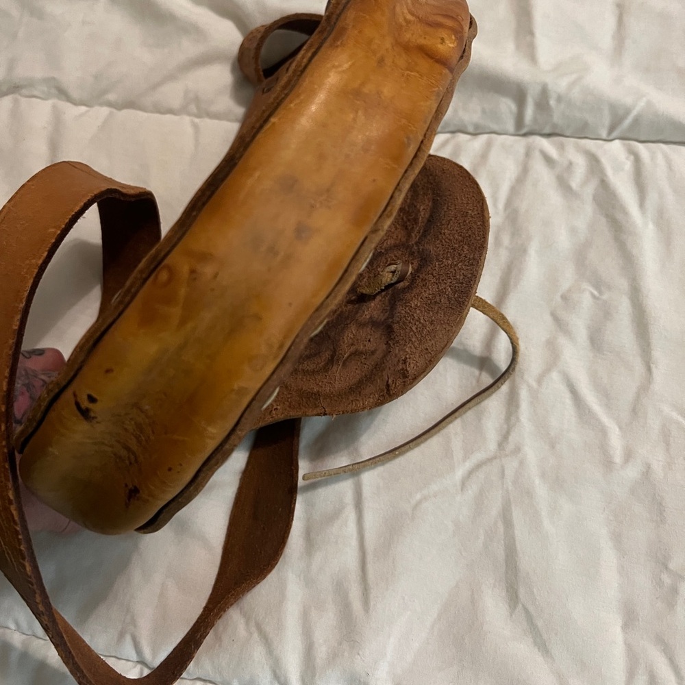 Vintage Hand-Tooled Leather Crossbody Saddle Bag Artisan Floral - Picture 11 of 11